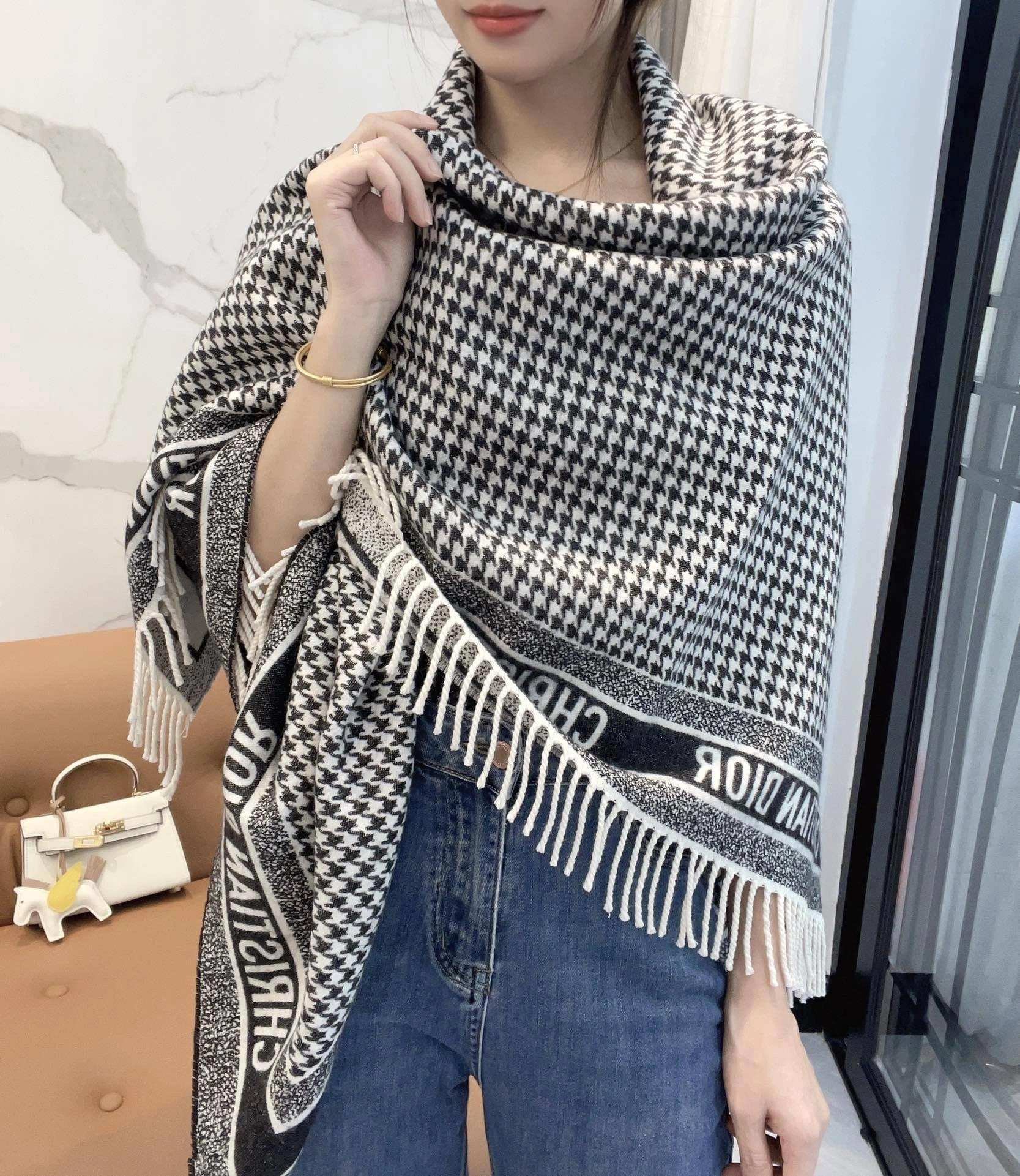HD--4ior 57% cashmere 43%wool item:E-S132I1013