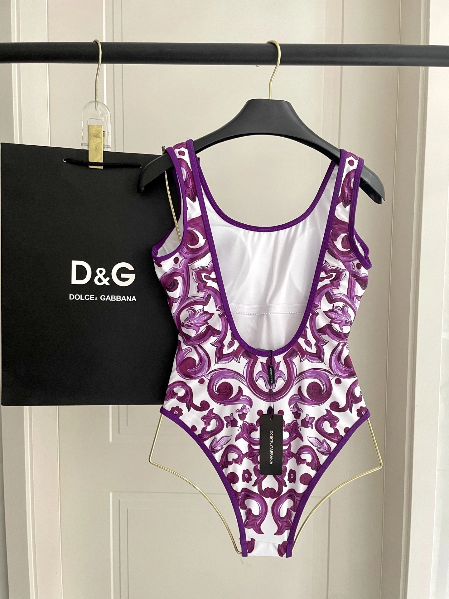 HD--4o835& item:E-S137G1405
