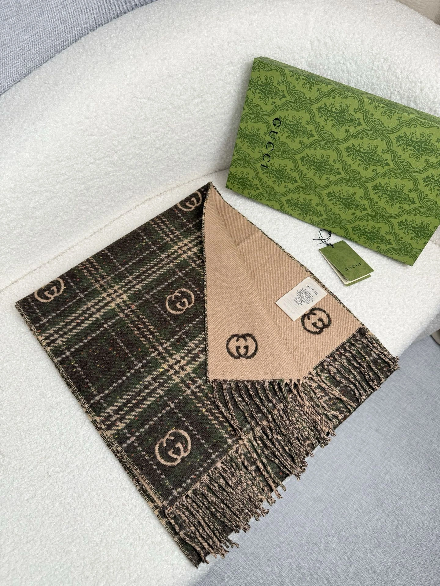 HD--6u33i Wool item:E-S132I2716H