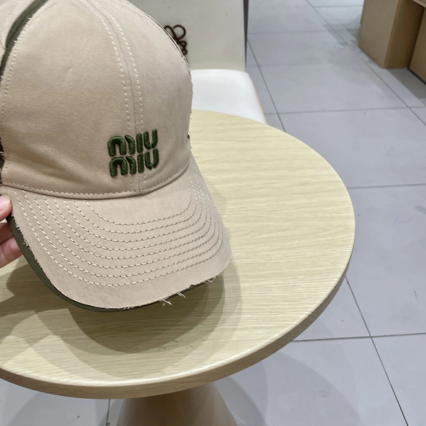HD--7iu7iu embroidery 4colour item:E-S132I2044-4H