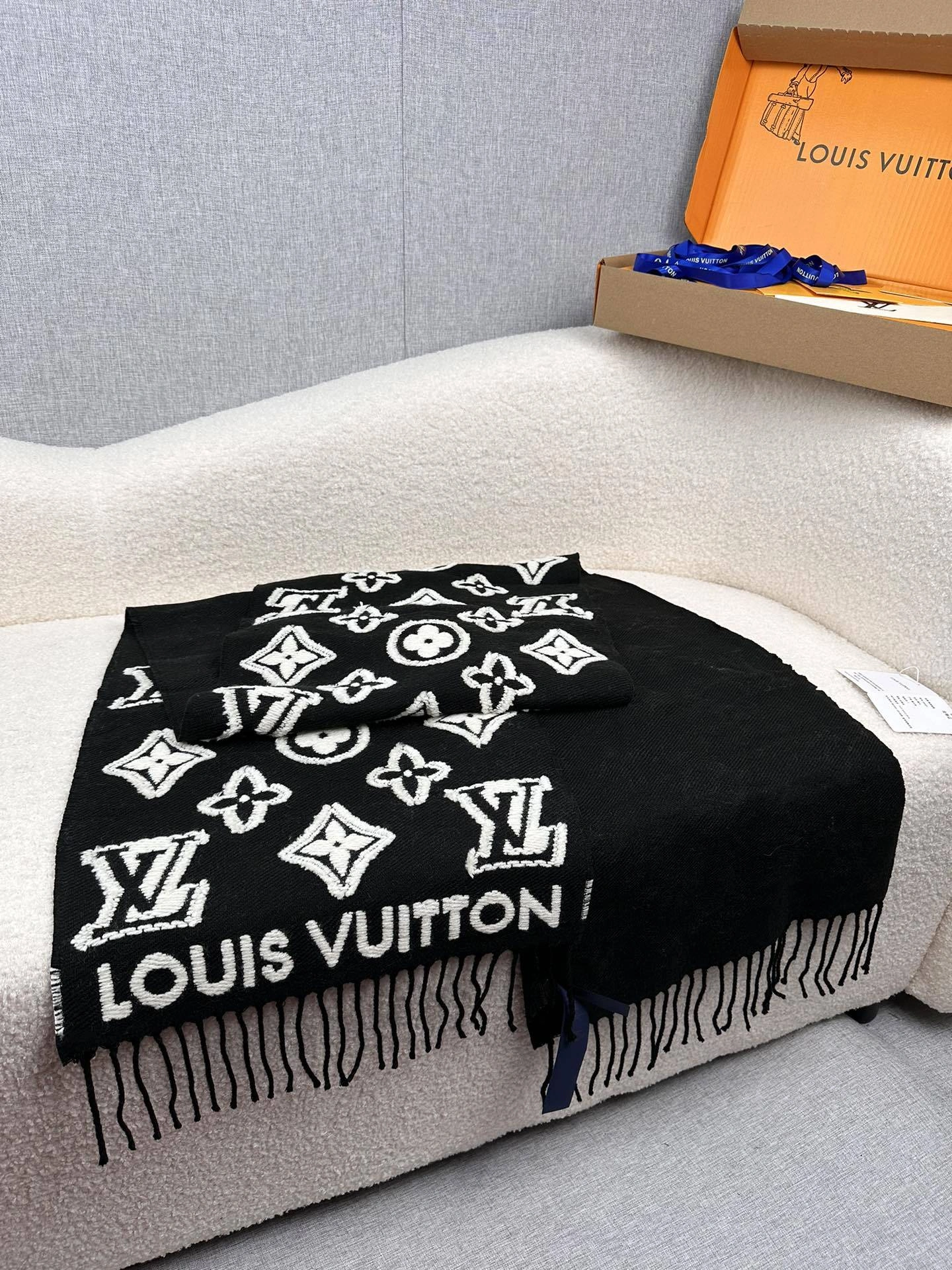 HD--8V 3DMonogram wool cashmere mulberry silk 3colour item:E-S132K2862-3H
