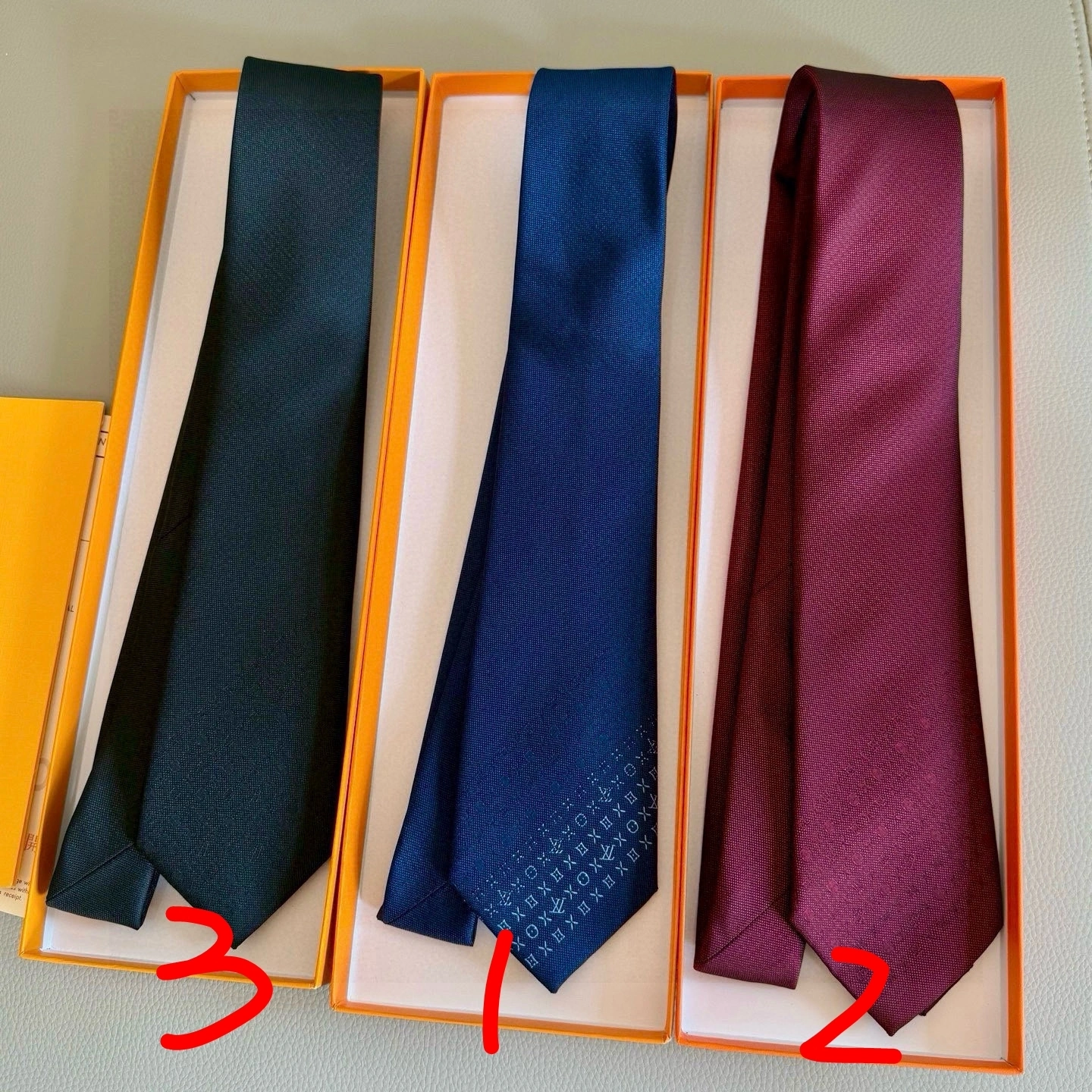 HD--8V Monogram Sprinkles Real silk 3colour item:E-S132M0201-3H