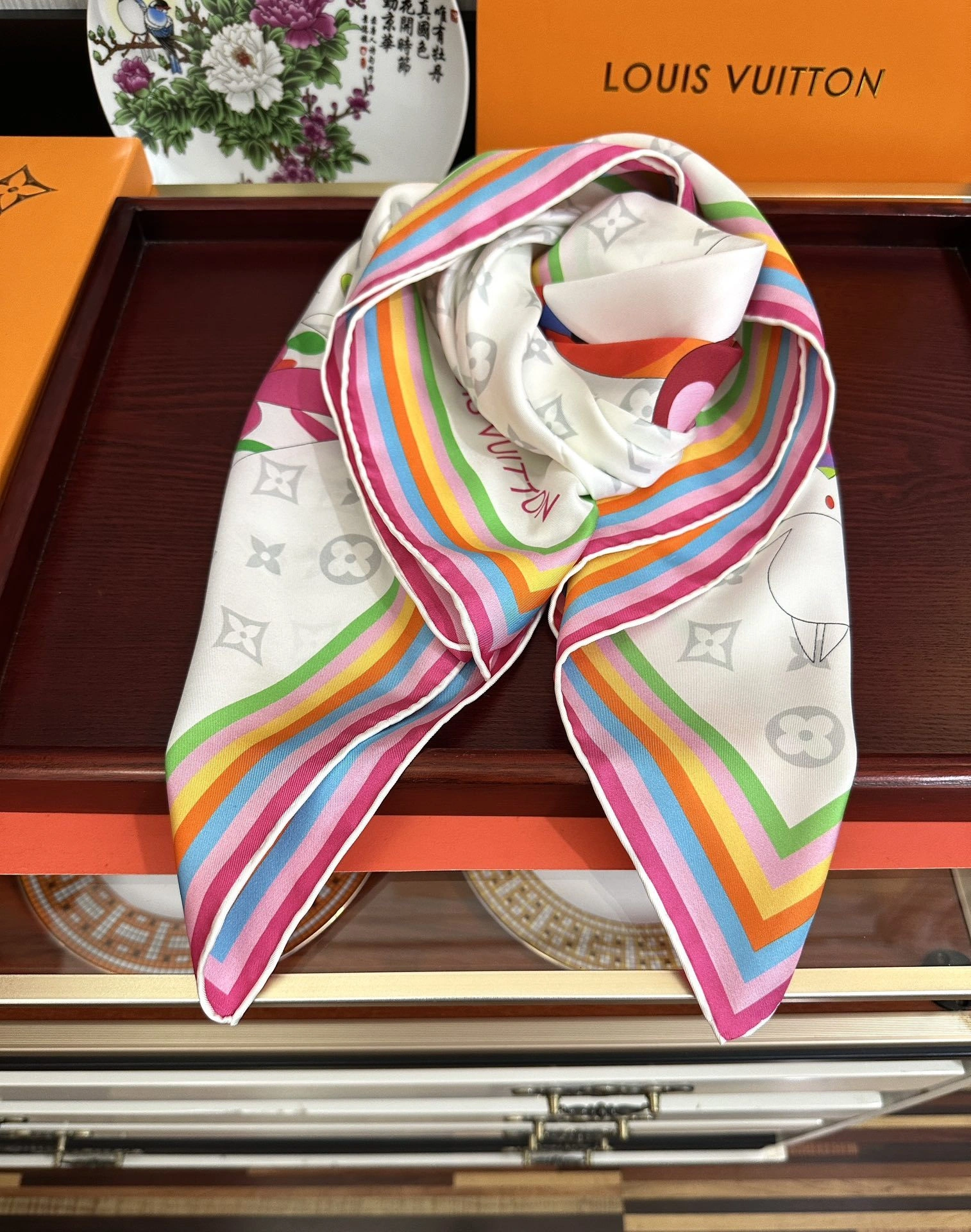 HD--8V Real silk 2colour item:E-S132I0329-2H