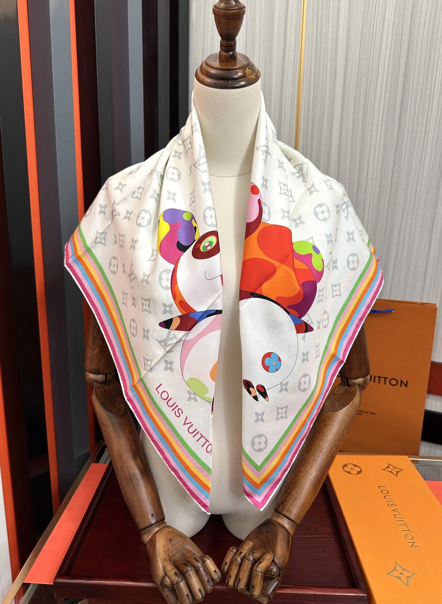 HD--8V Real silk 2colour item:E-S132I0329-2H