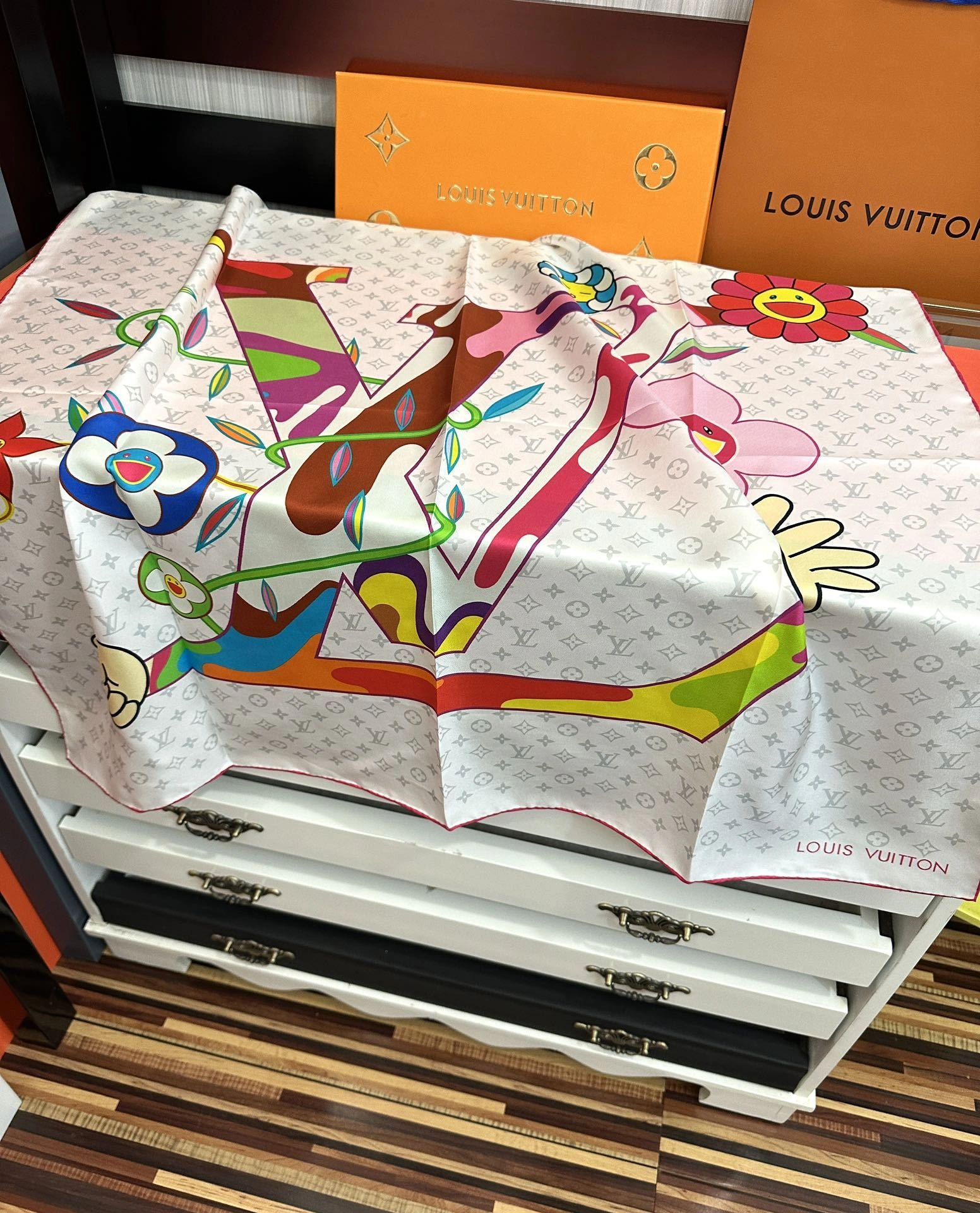 HD--8V Real silk 2colour item:E-S132I0974-2H