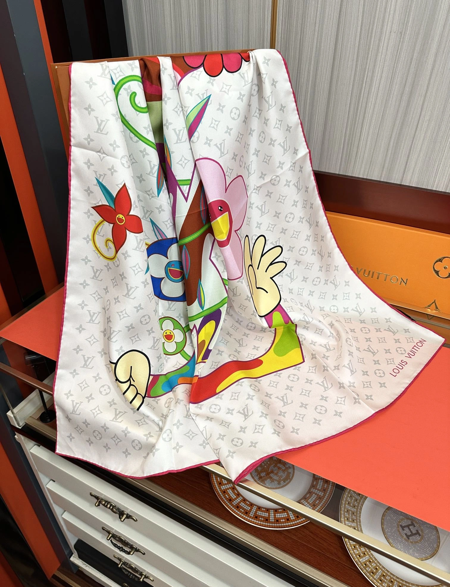HD--8V Real silk 2colour item:E-S132I0974-2H