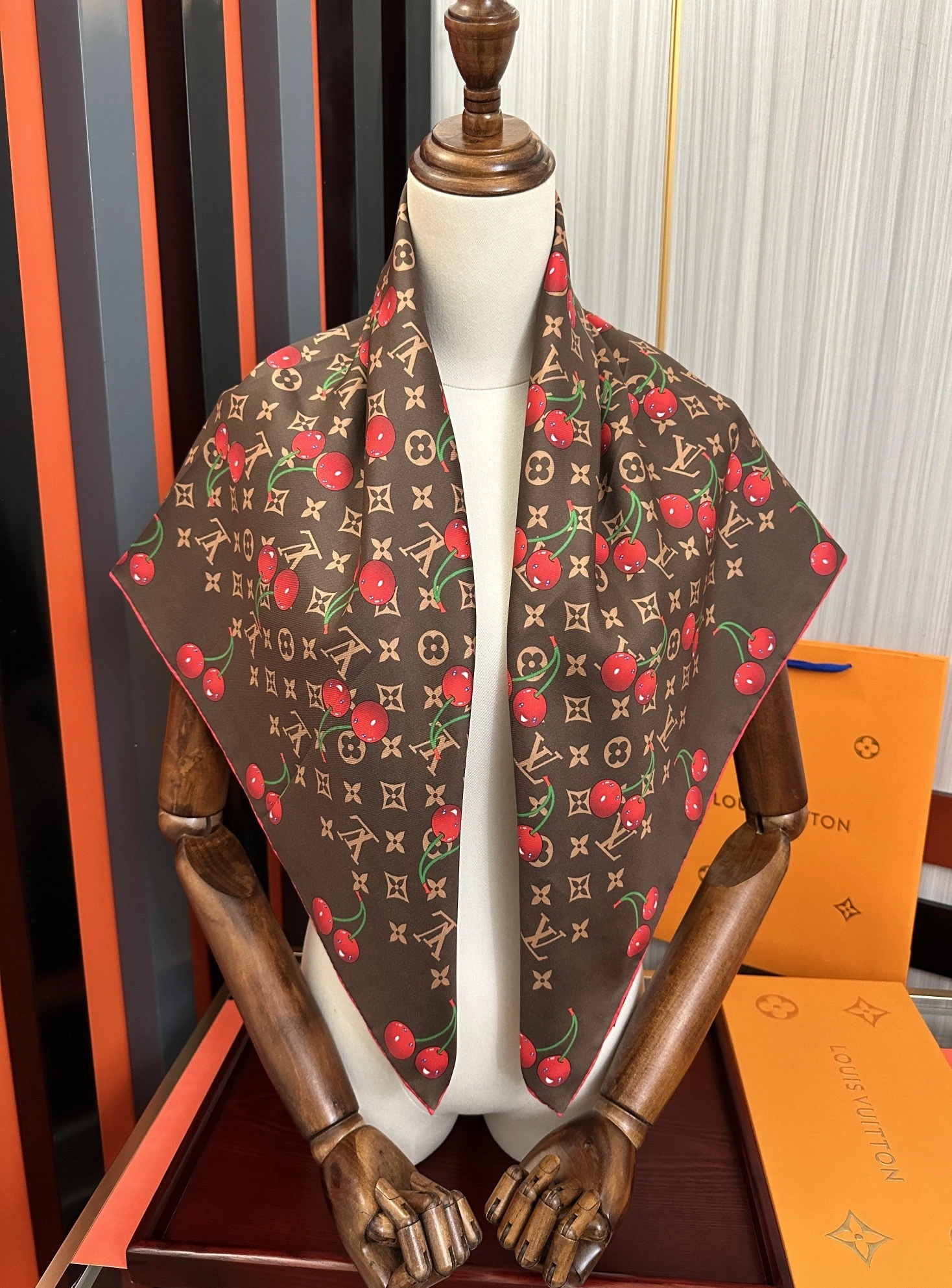 HD--8V Real silk 3colour item:E-S132I0328-3H