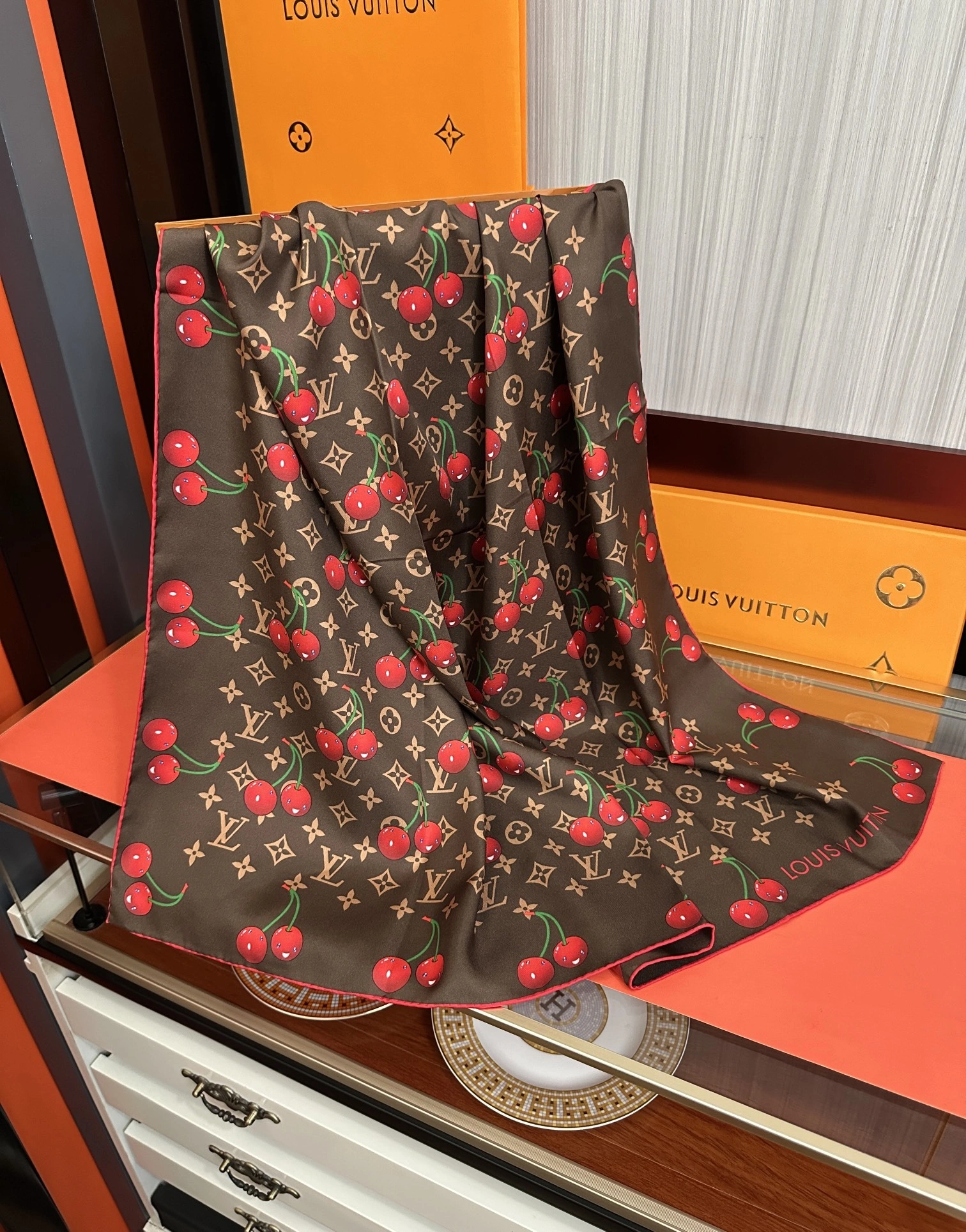 HD--8V Real silk 3colour item:E-S132I0328-3H