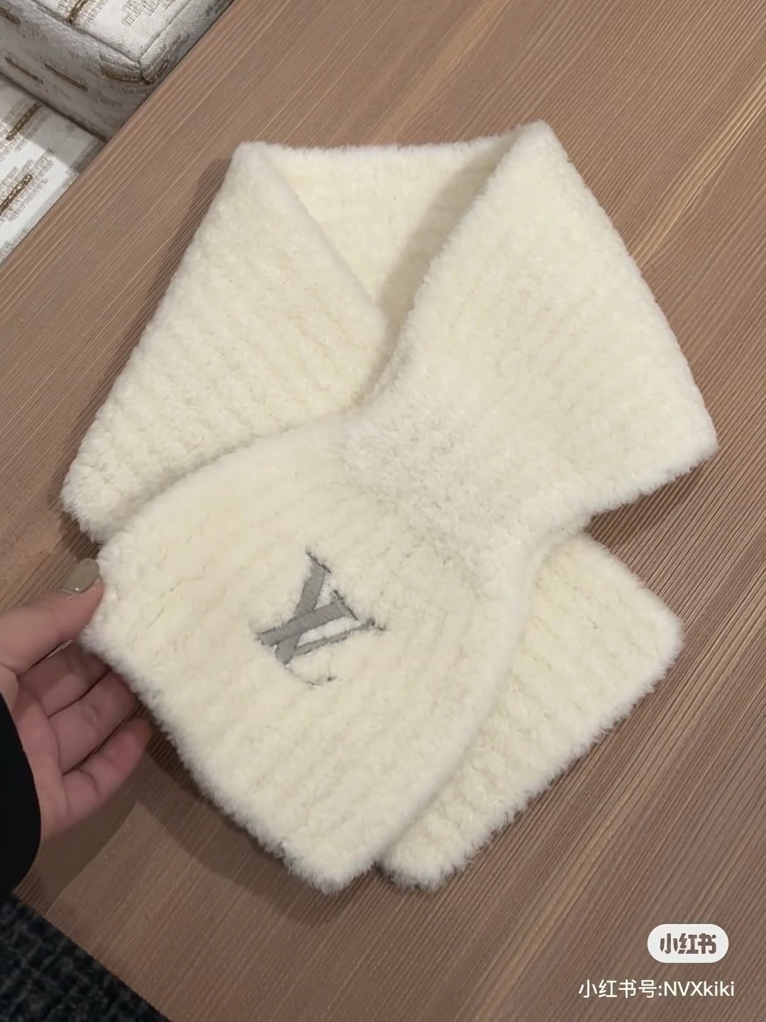 HD--8V wool item:E-S132K2817H