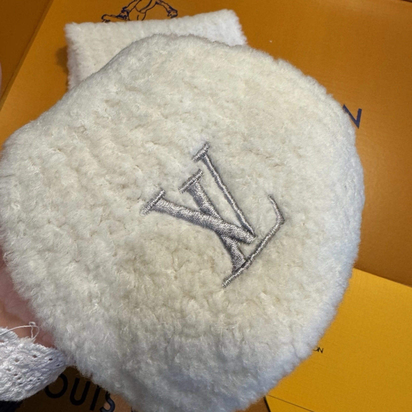 HD--8V wool item:E-S132K2817H