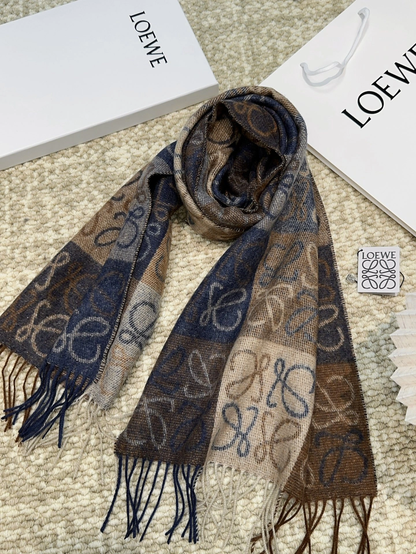 HD--8o5w5 4colour item:E-S132I2721-4H