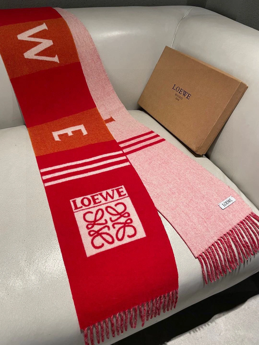 HD--8o5w5 cashmere item:E-S132I2720H