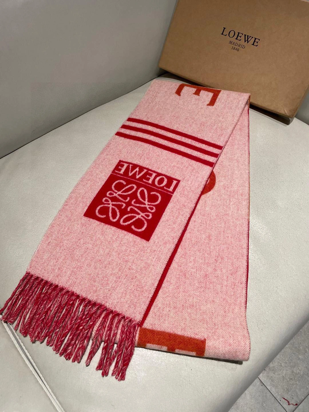 HD--8o5w5 cashmere item:E-S132I2720H
