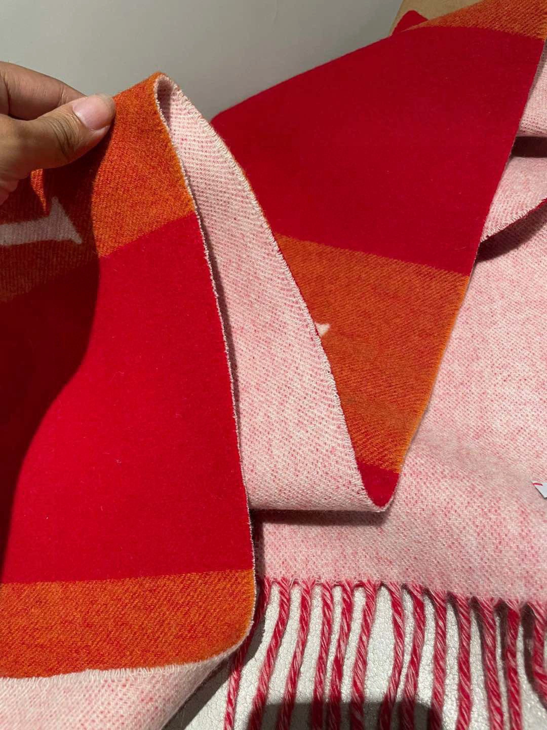 HD--8o5w5 cashmere item:E-S132I2720H