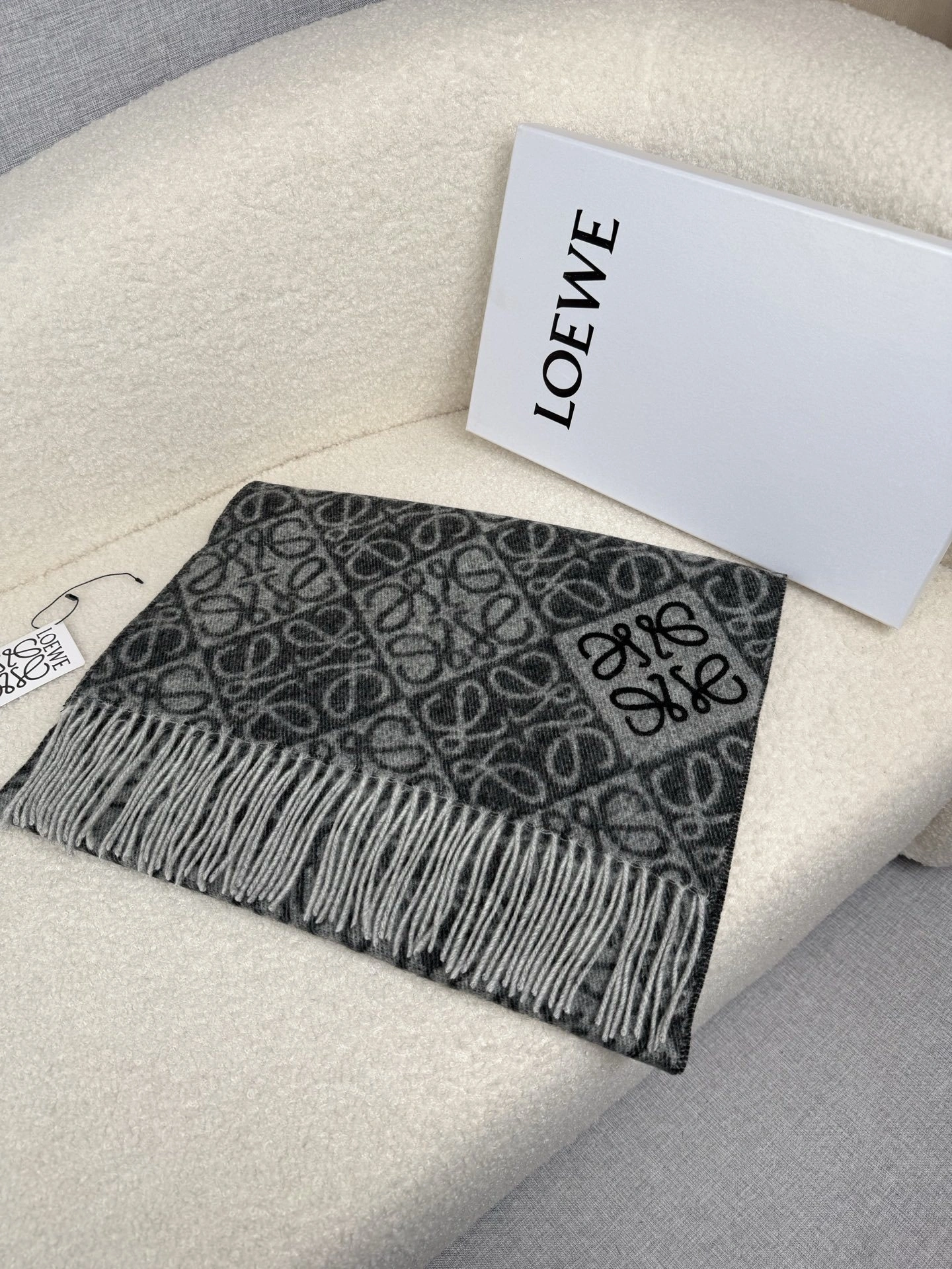 HD--8o5w5 embroidery 3colour item:E-S132I0972-3H
