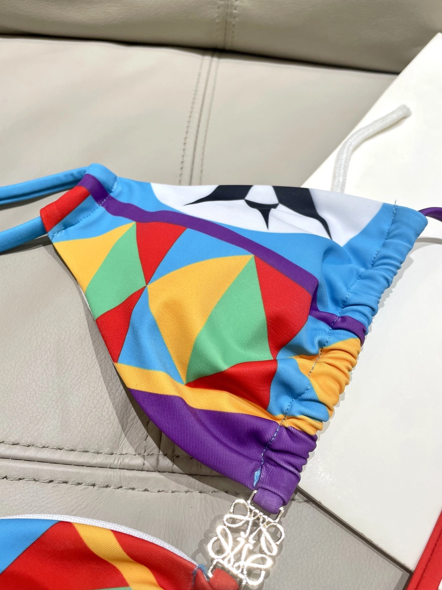 HD--8o5w5 item：E-S137G1205