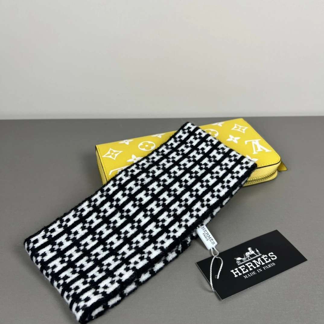 HD--H5r75s 2colour item:E-S132D2820-2