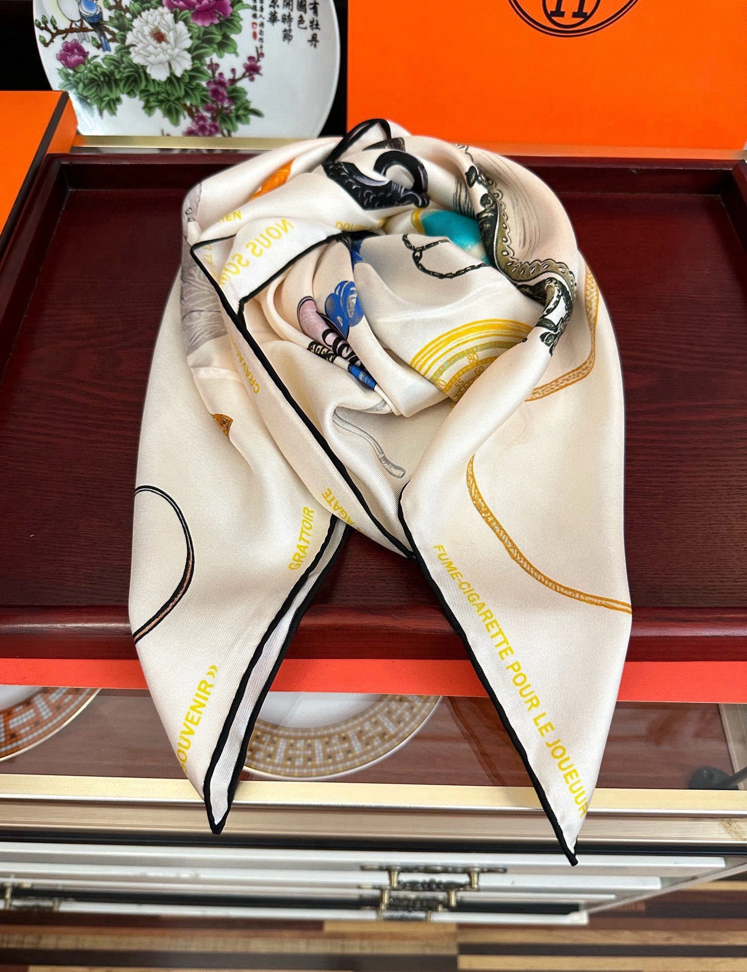 HD--H5r75s Real silk 3colour item:E-S132I1027-3