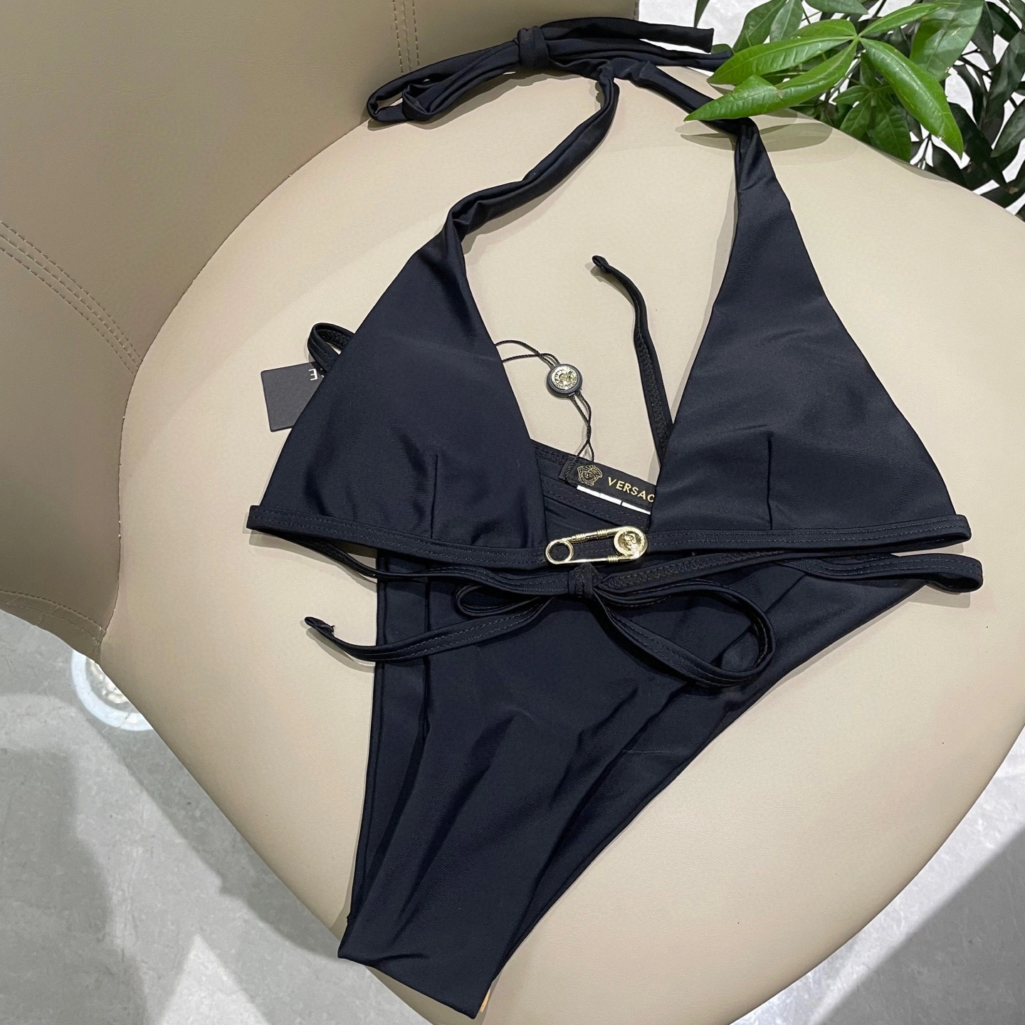 HD-V5rs135 item:E-S137C2315