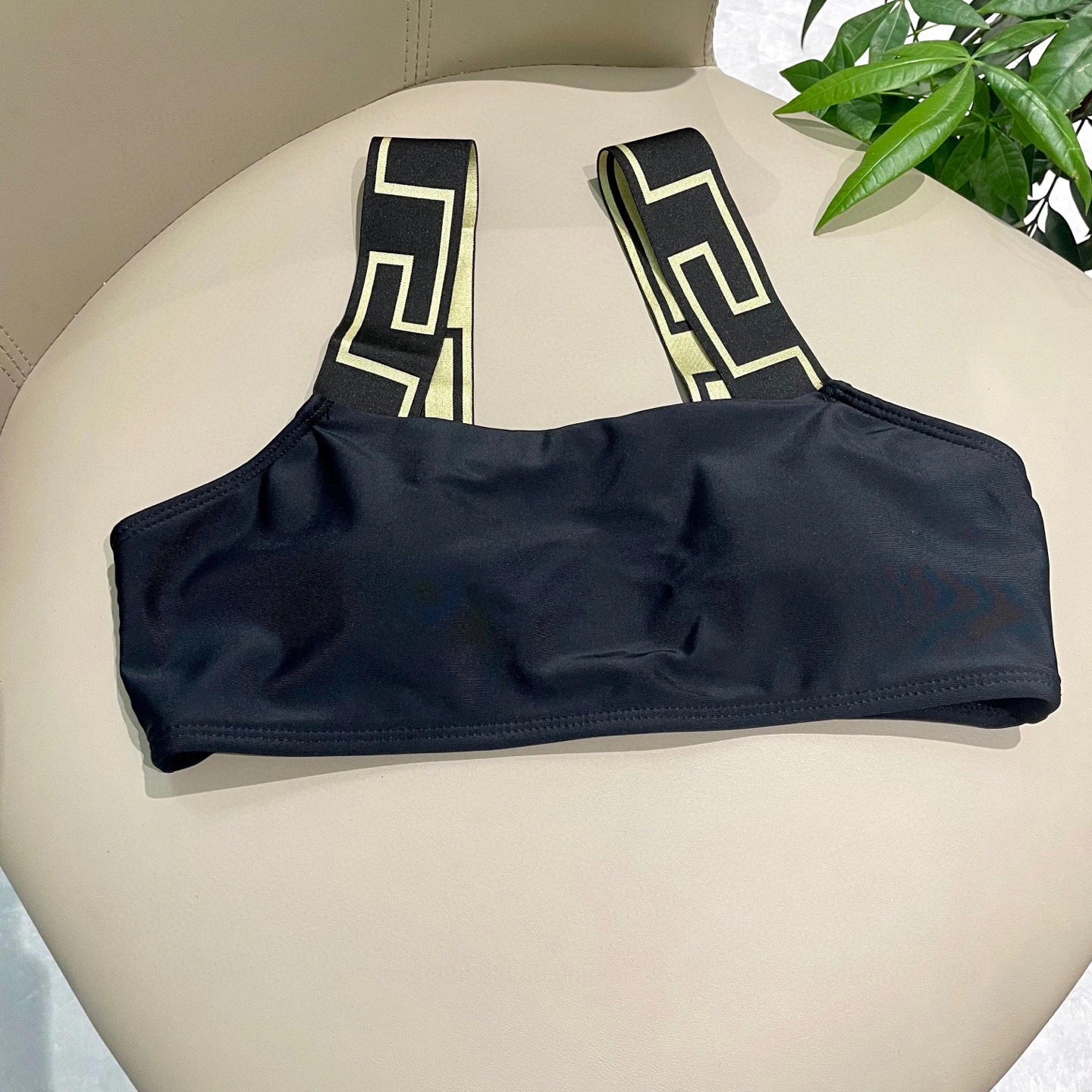 HD-V5rs135 item:E-S137C2317