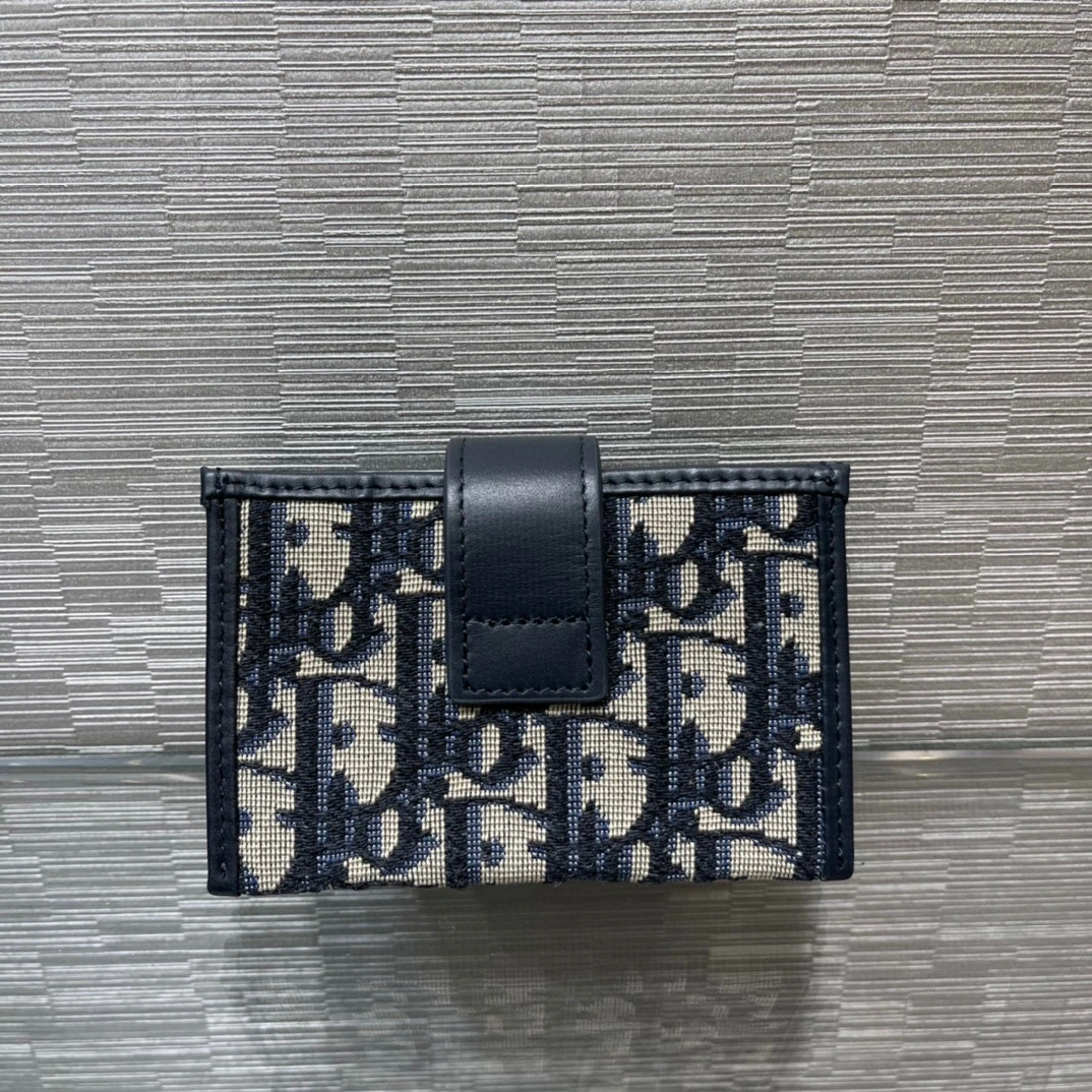 &Item: A-B063H6284