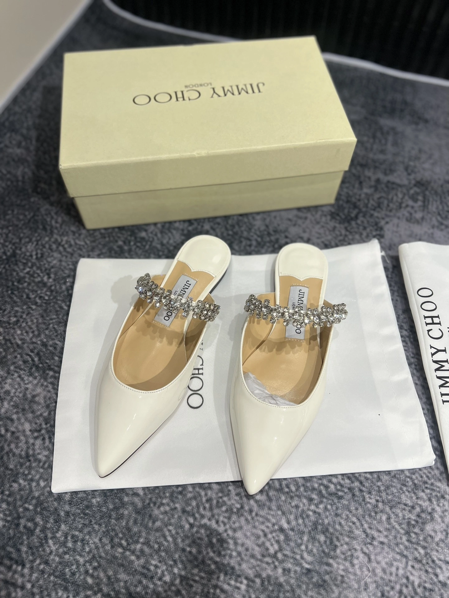 Ji77y 3ho5 J000112768 item:DT-X234G0909