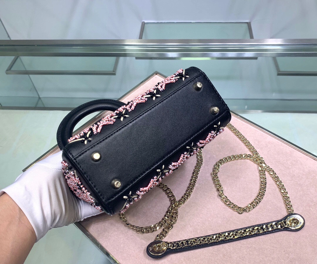 *Lady ，counters quality item : 046Y063B0000I0703