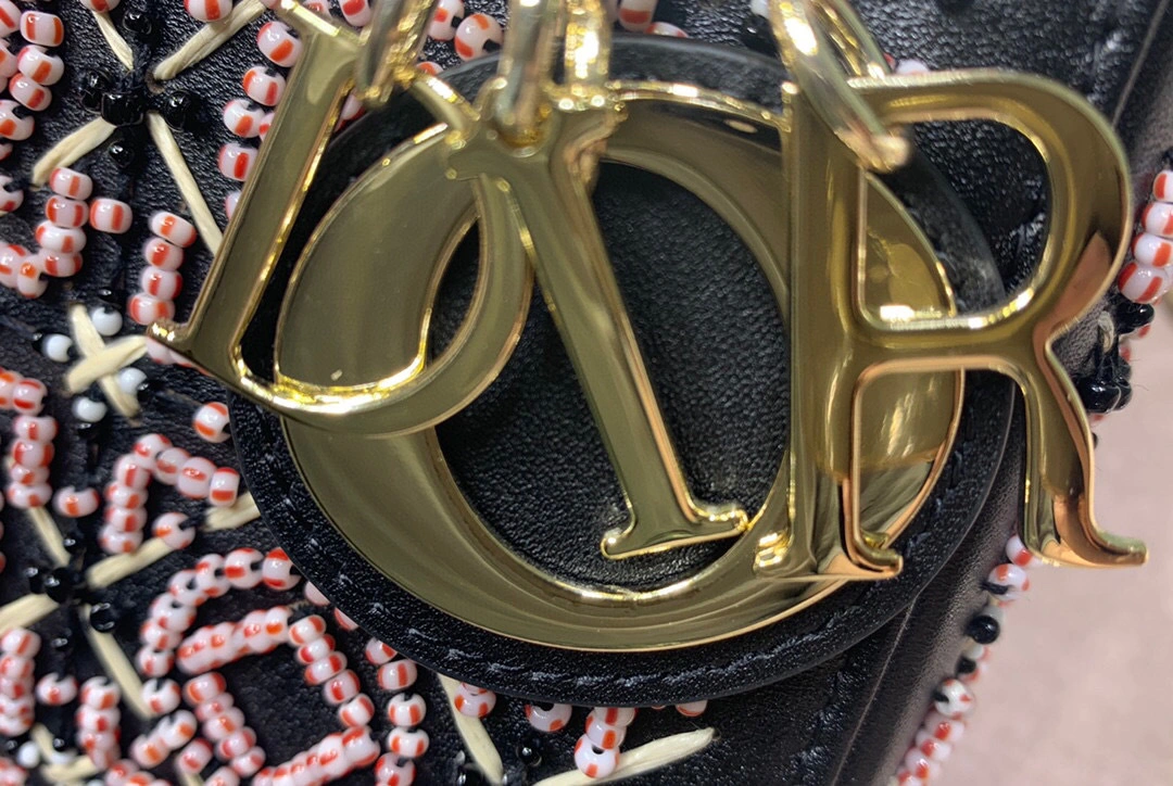 *Lady ，counters quality item : 046Y063B0000I0703