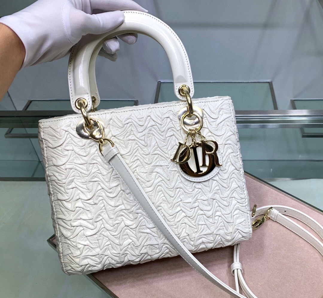 Lady counters quality item : 046Y063B0980I0721