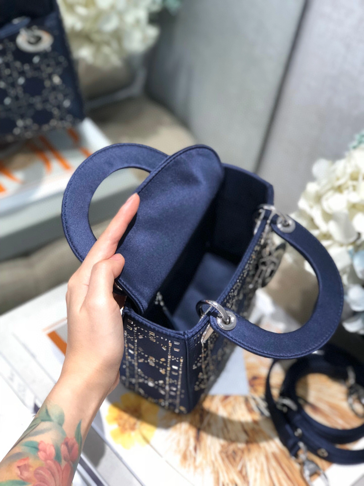 Lady mini ，counters quality item : 046Y063B0700I0433