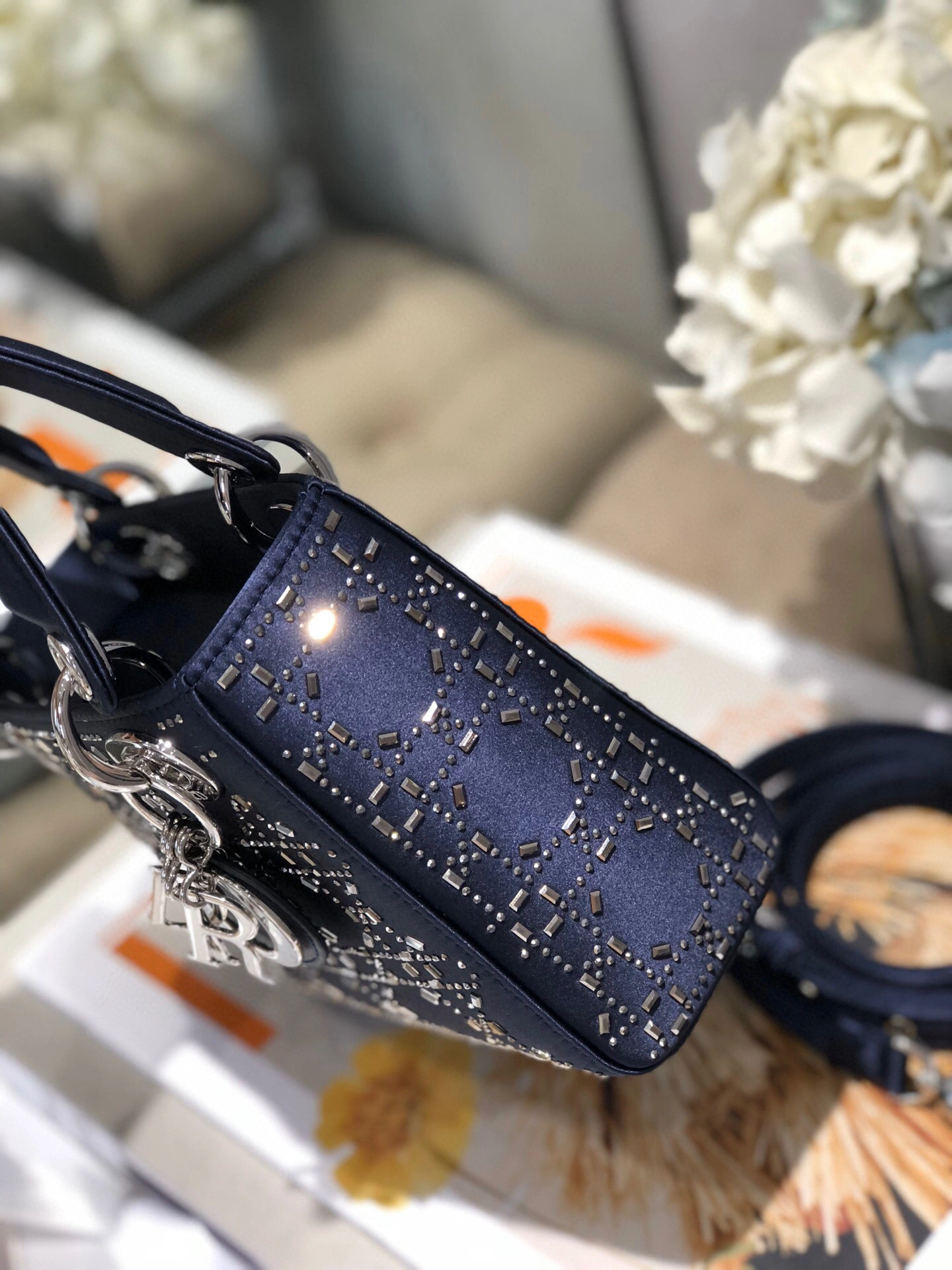 Lady mini ，counters quality item : 046Y063B0700I0433