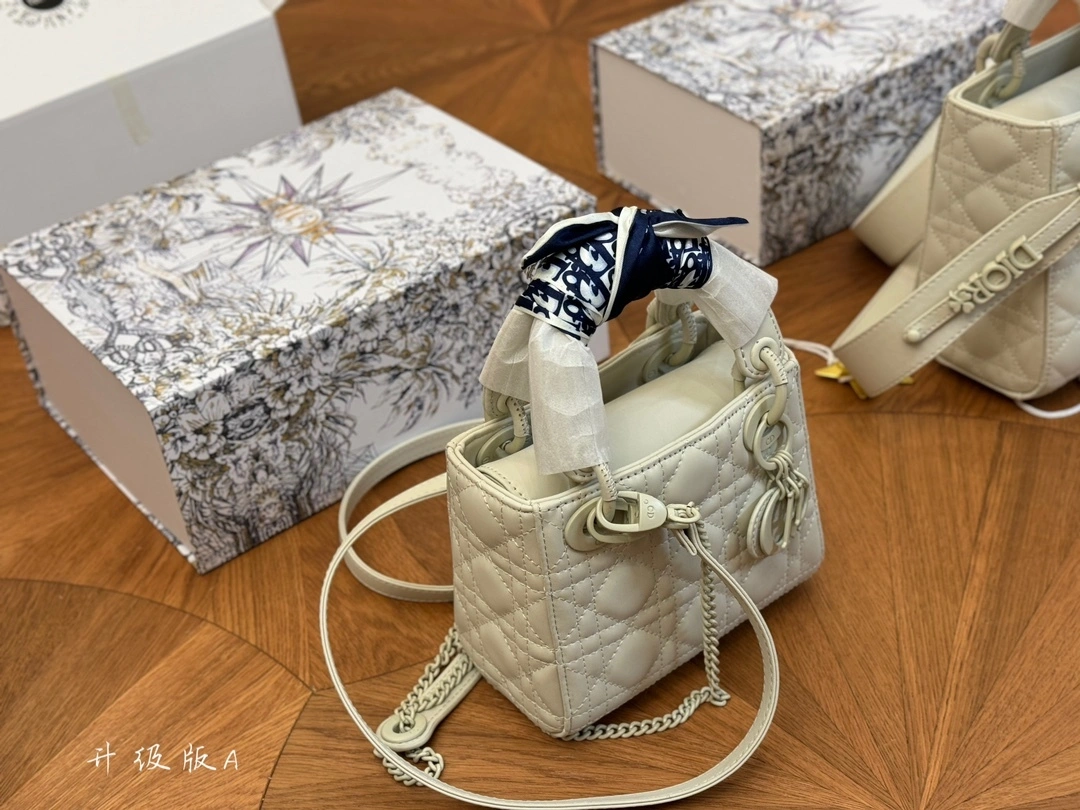 &M0505ILOI-M030 item:DT-B264A0198