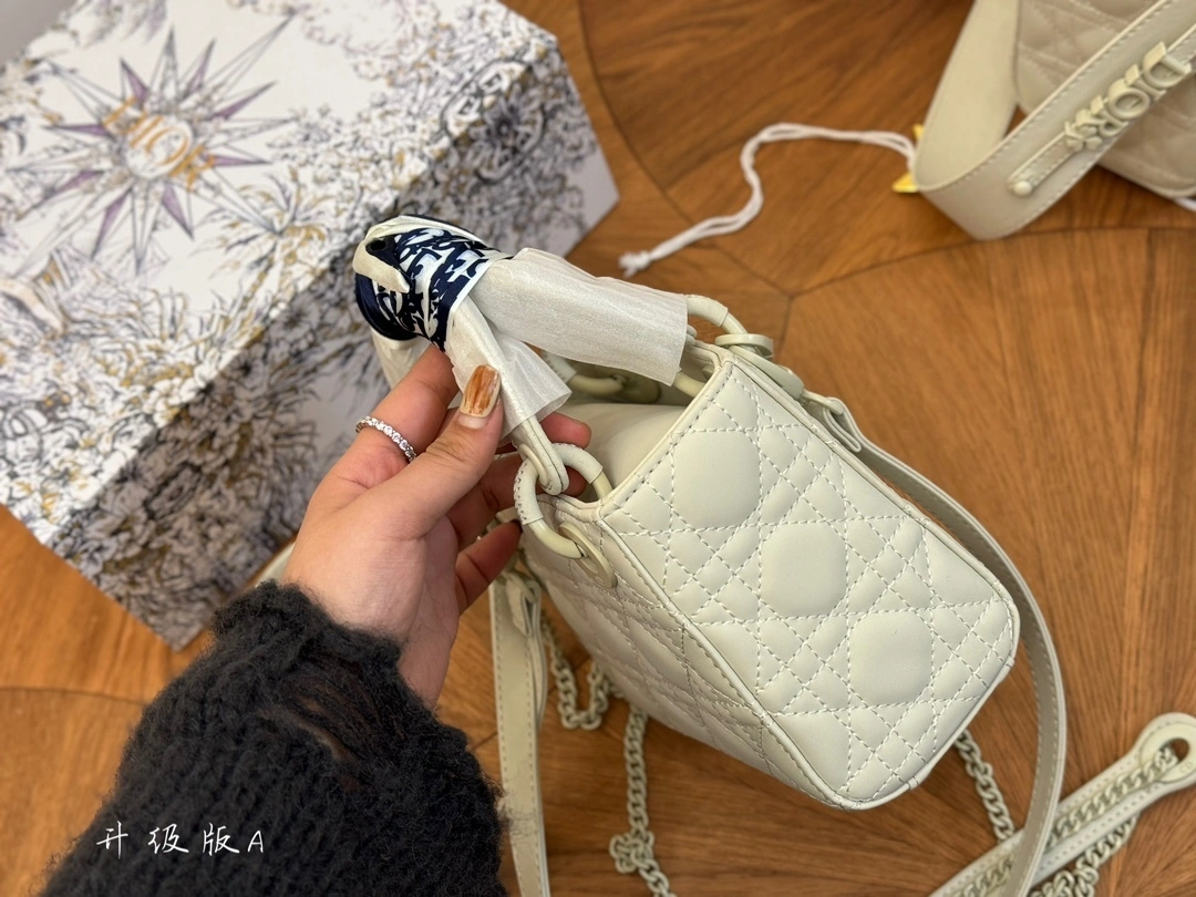 &M0505ILOI-M030 item:DT-B264A0198