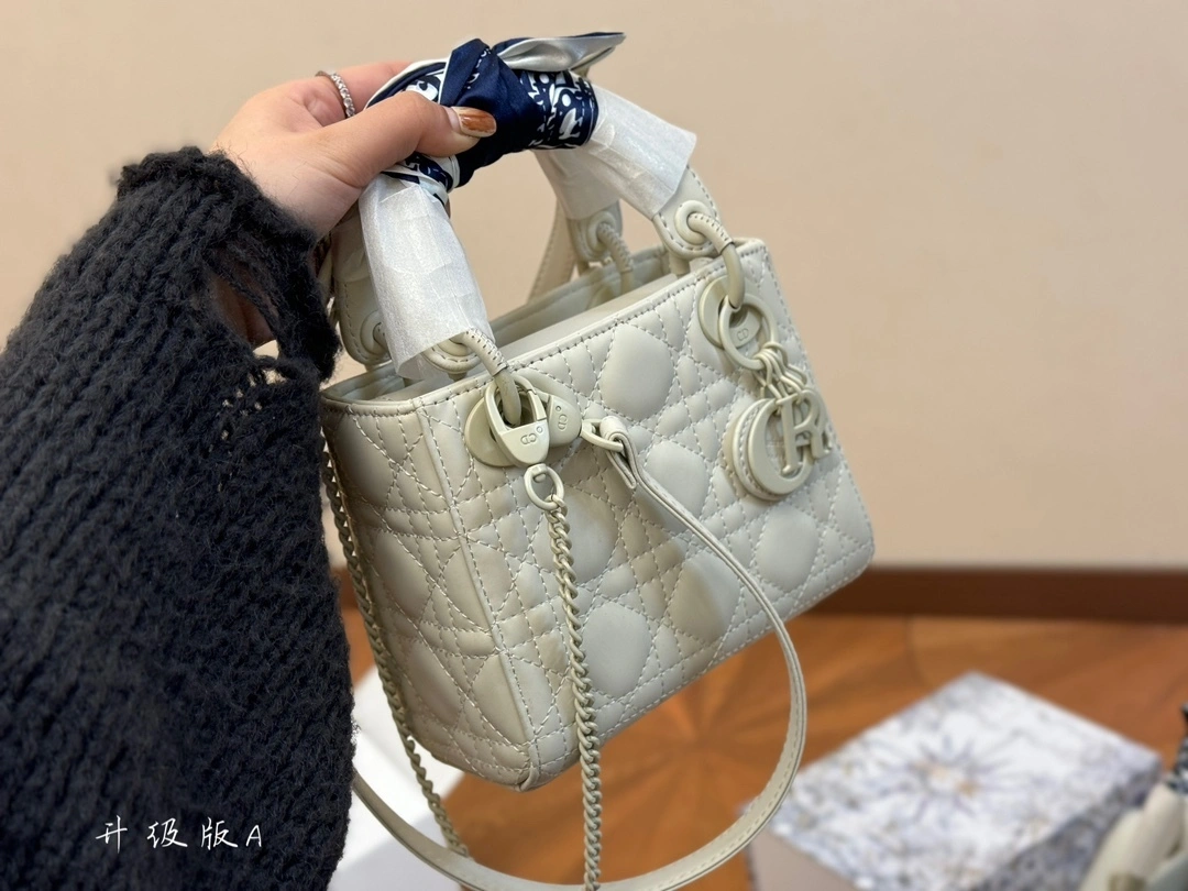 &M0505ILOI-M030 item:DT-B264A0198