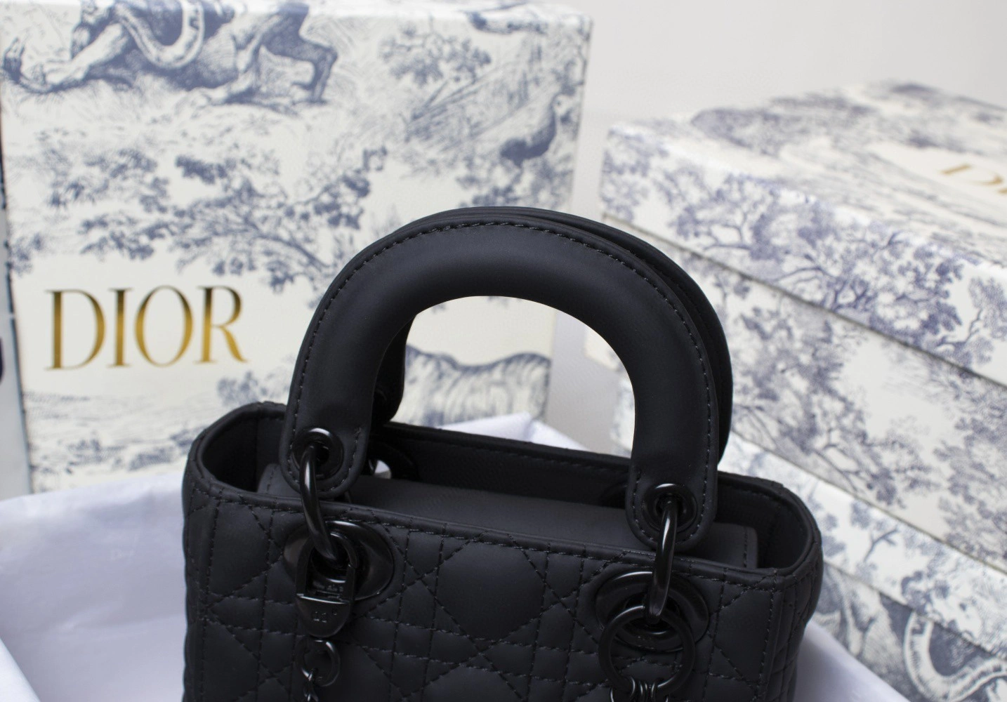 M0505SLOI Calfskin item : BT-B019C0422