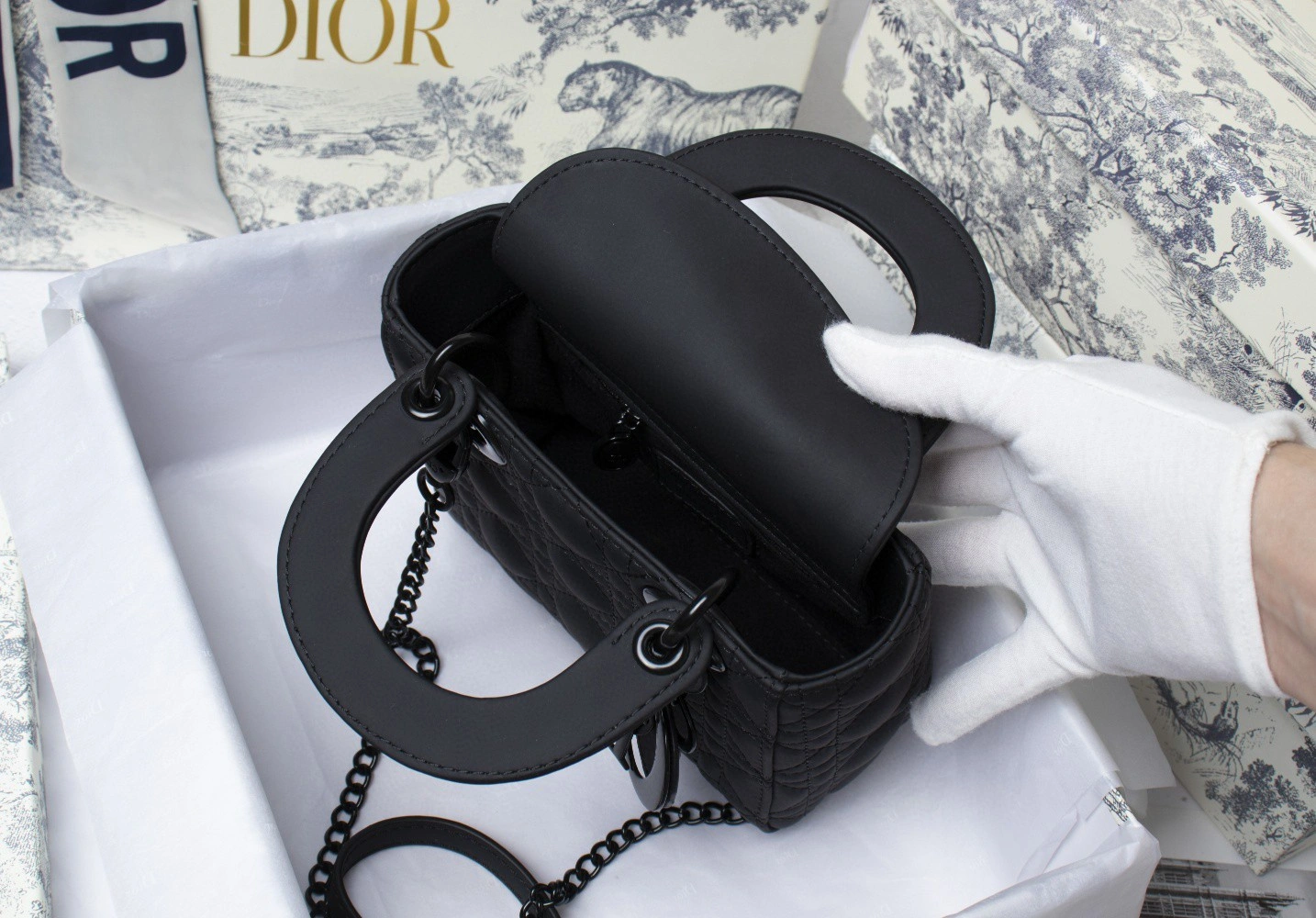 M0505SLOI Calfskin item : BT-B019C0422