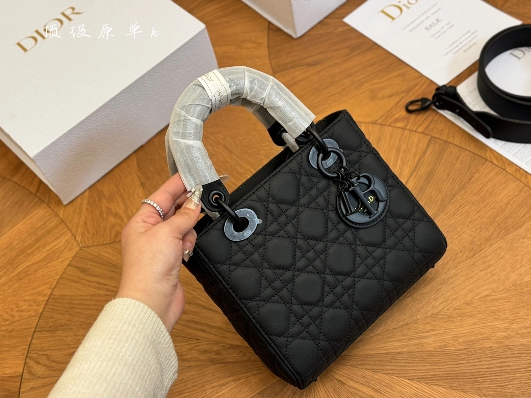&M0505SLOI-M989 M0538SLOI_M989 Calfskin item:DT-B264C2774