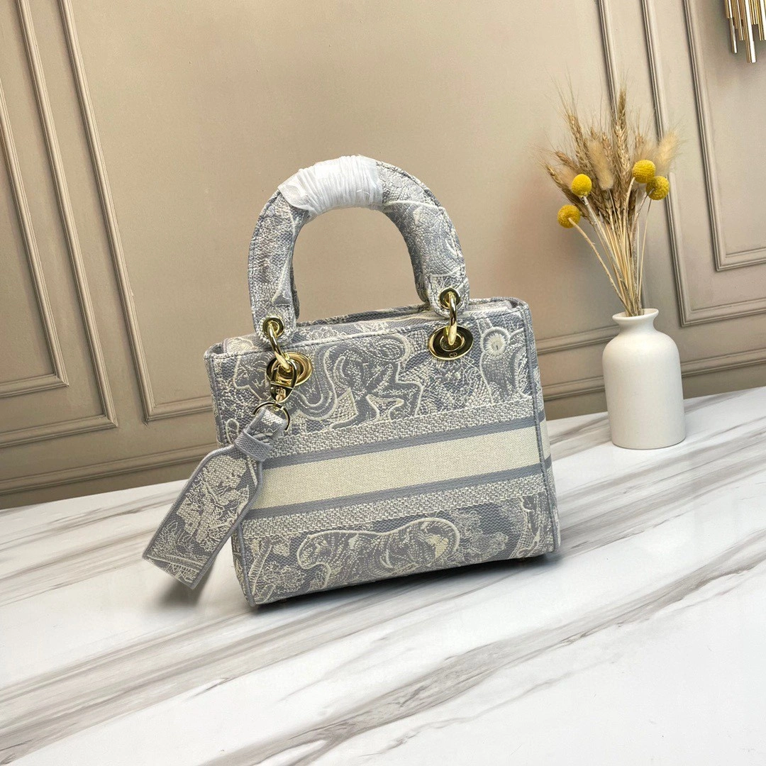 M0565ORGO Lady item : BT-B225D0733W