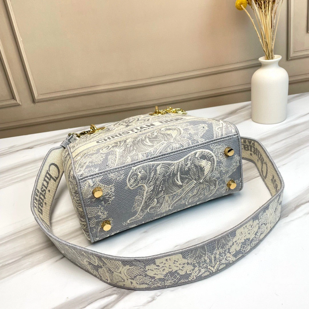 M0565ORGO Lady item : BT-B225D0733W