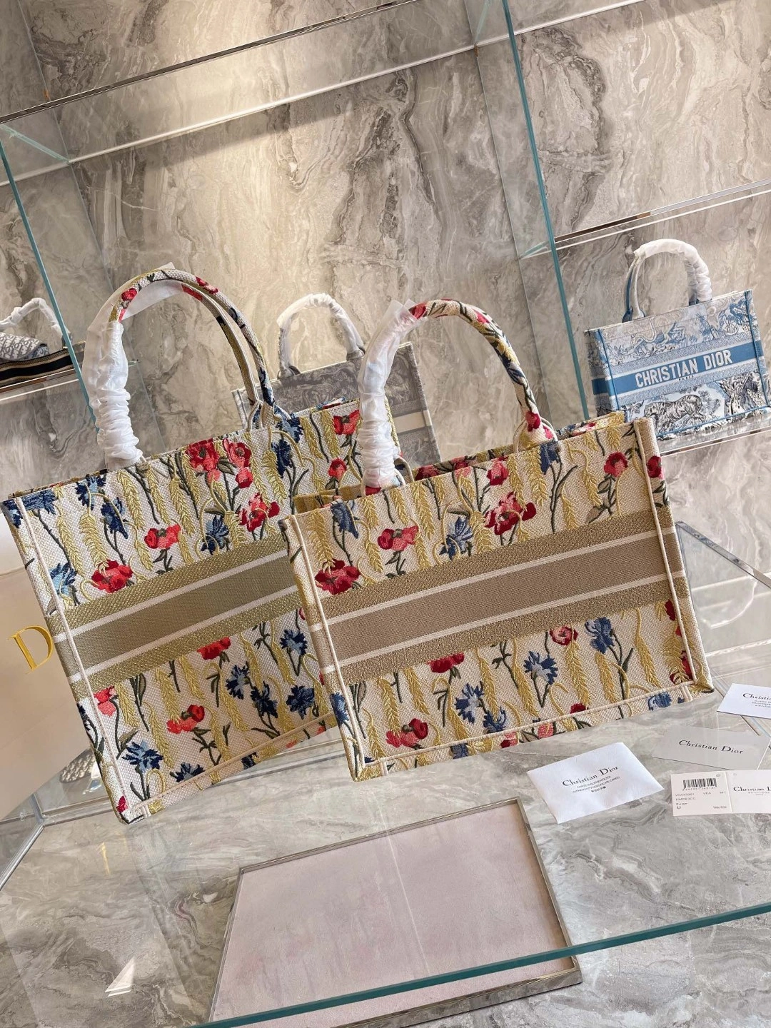M1286 book tote item : BT-B025B2408