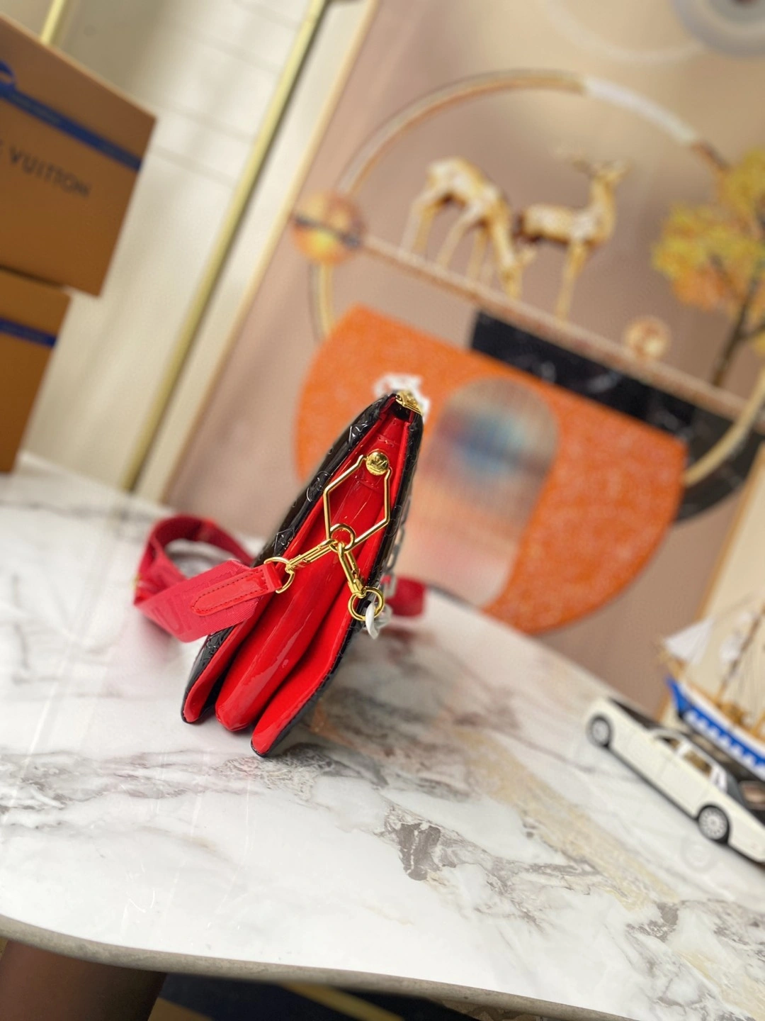 M20369 Monogram item : BT-B225D0819W
