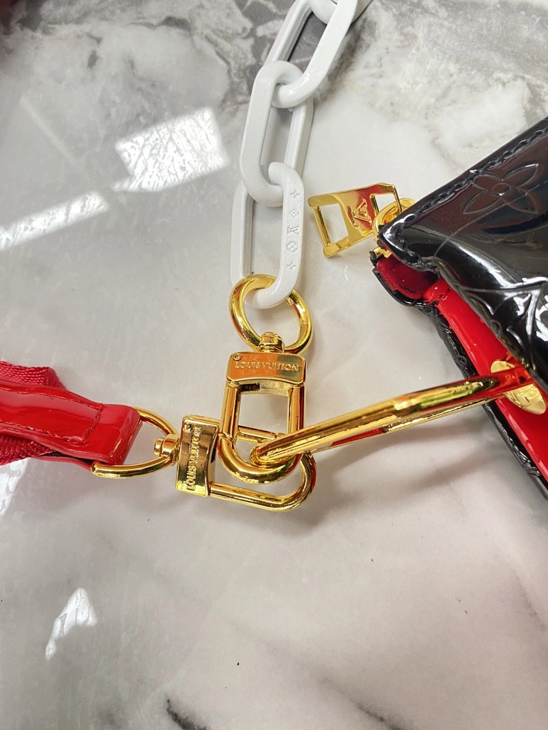 M20369 Monogram item : BT-B225D0819W