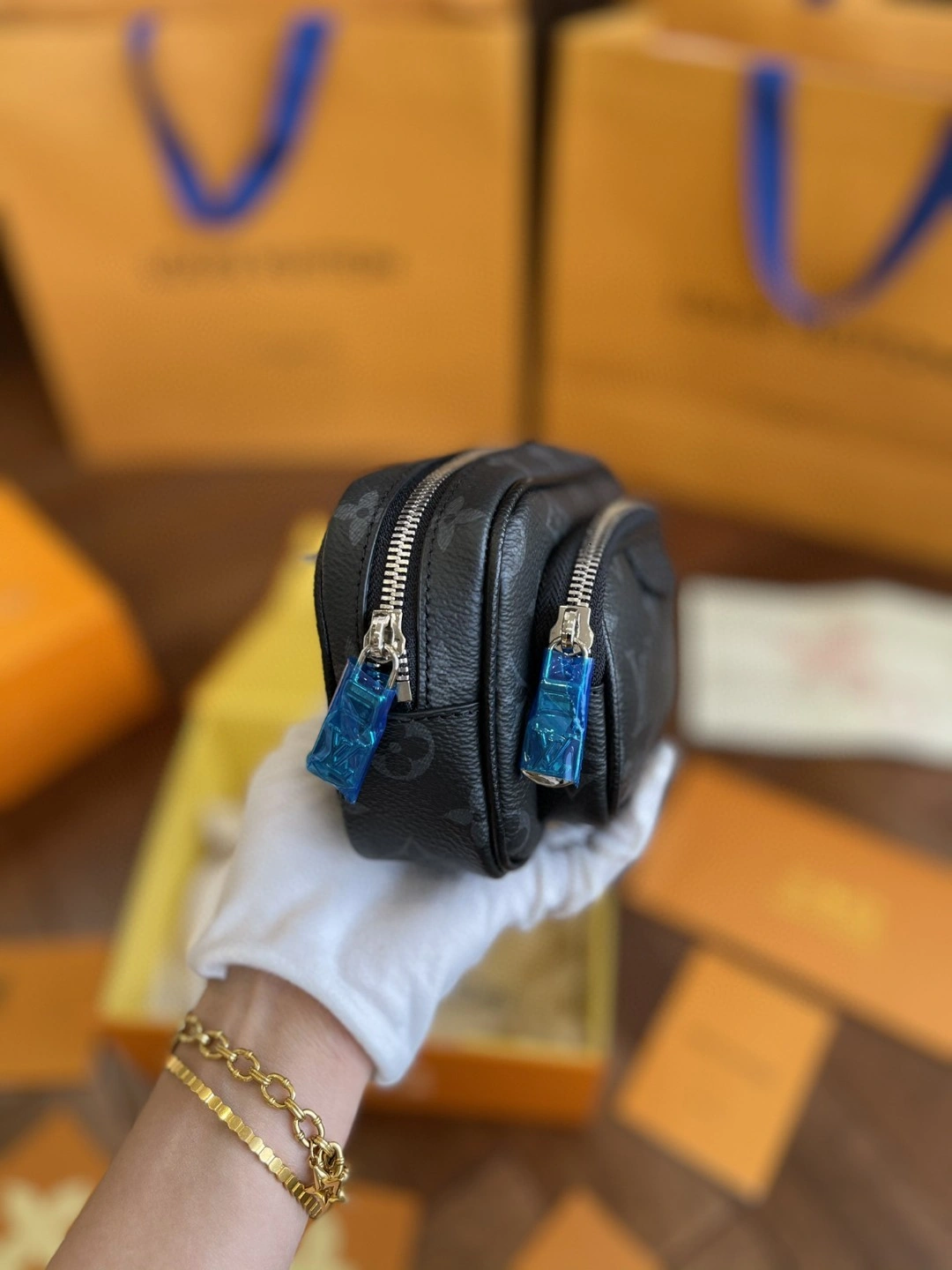 M30755 cowhide item : BT-B015B2742