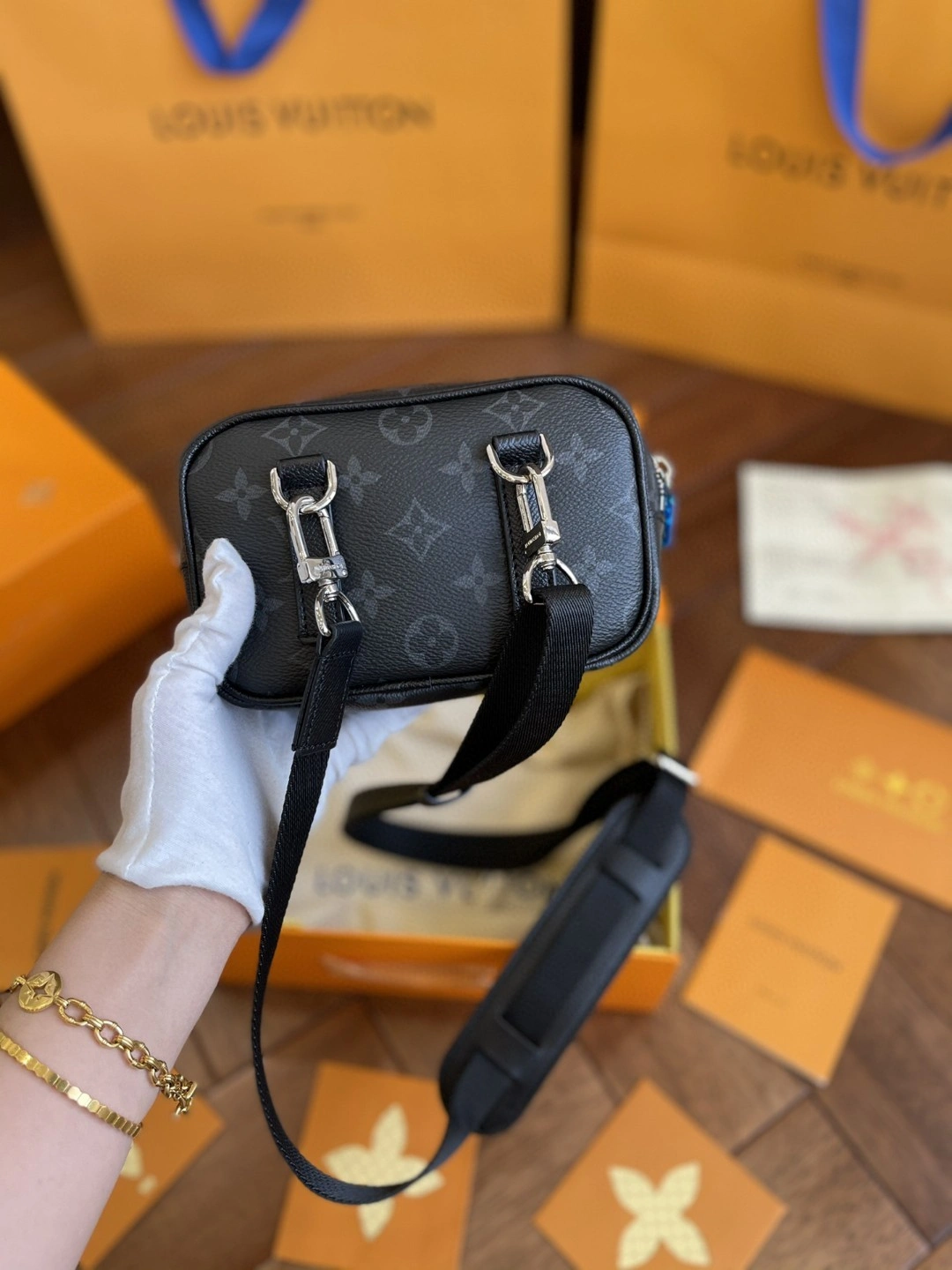 M30755 cowhide item : BT-B015B2742