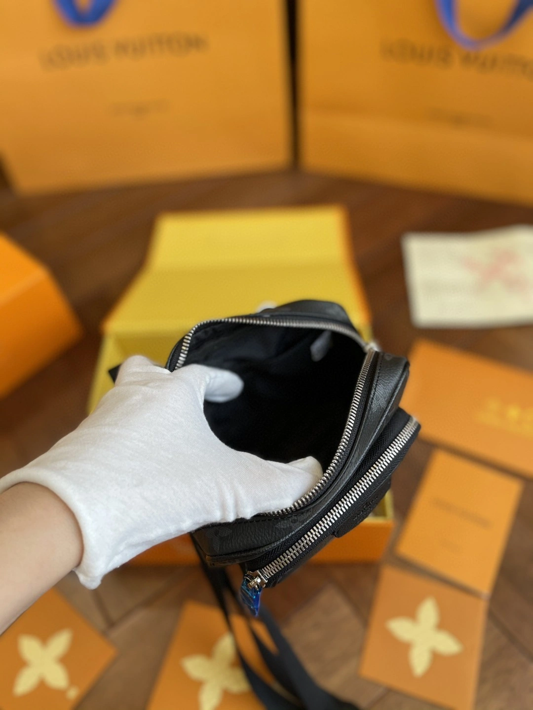 M30755 cowhide item : BT-B015B2742