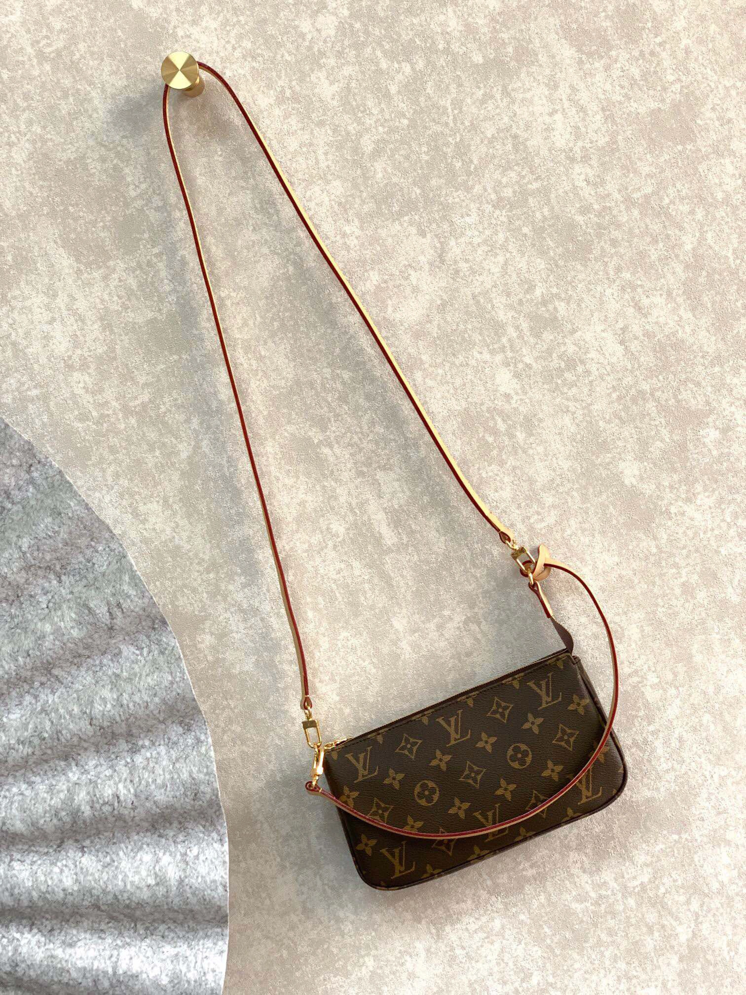 &&M40712 item : A-B00H2473T