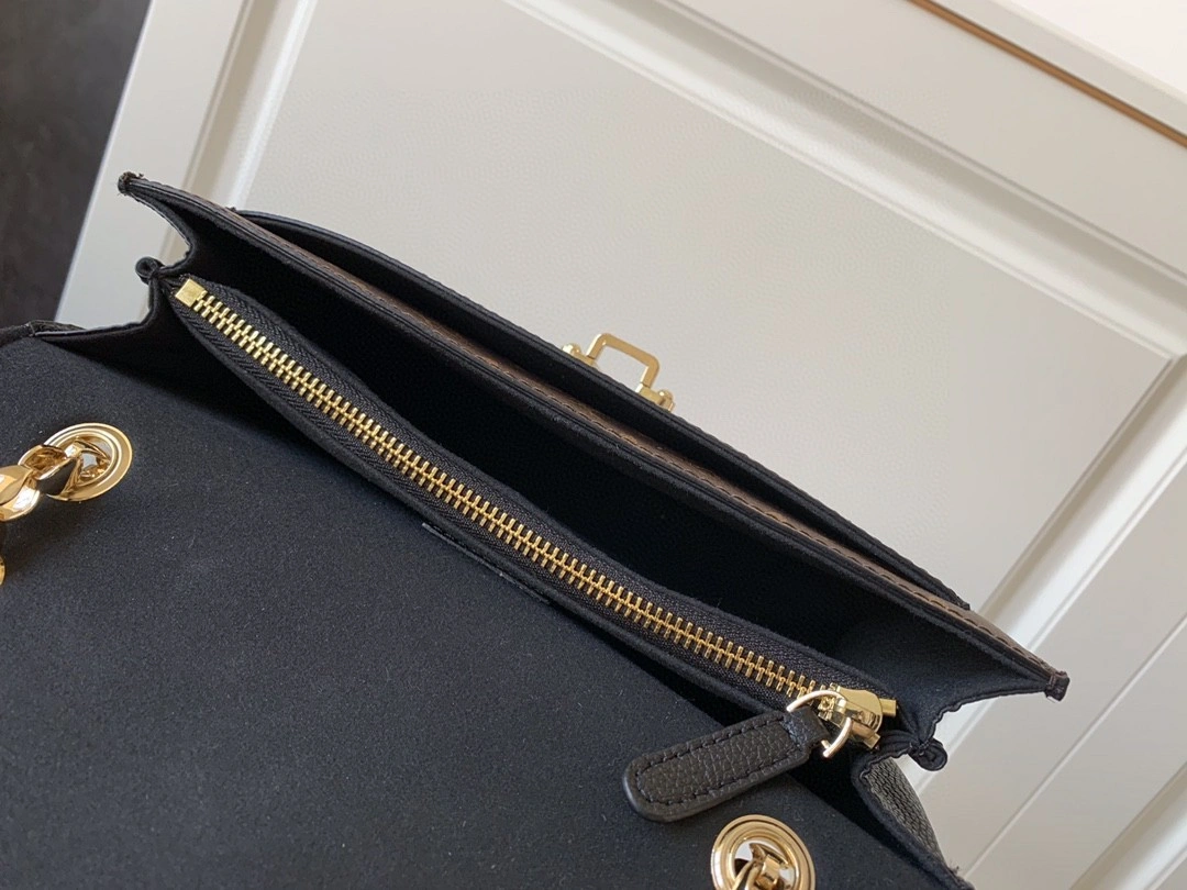 M41730 Calfskin item : AT-B225L0406L