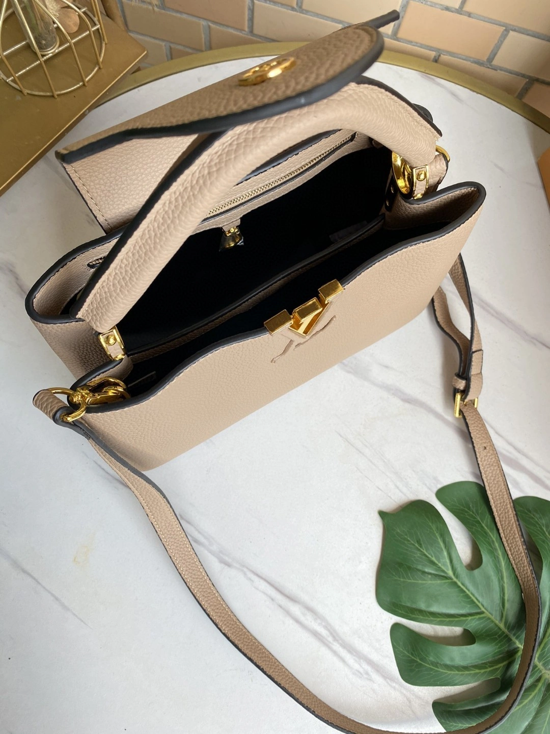 M42253 CAPUCINES item : AT-B225L0334L