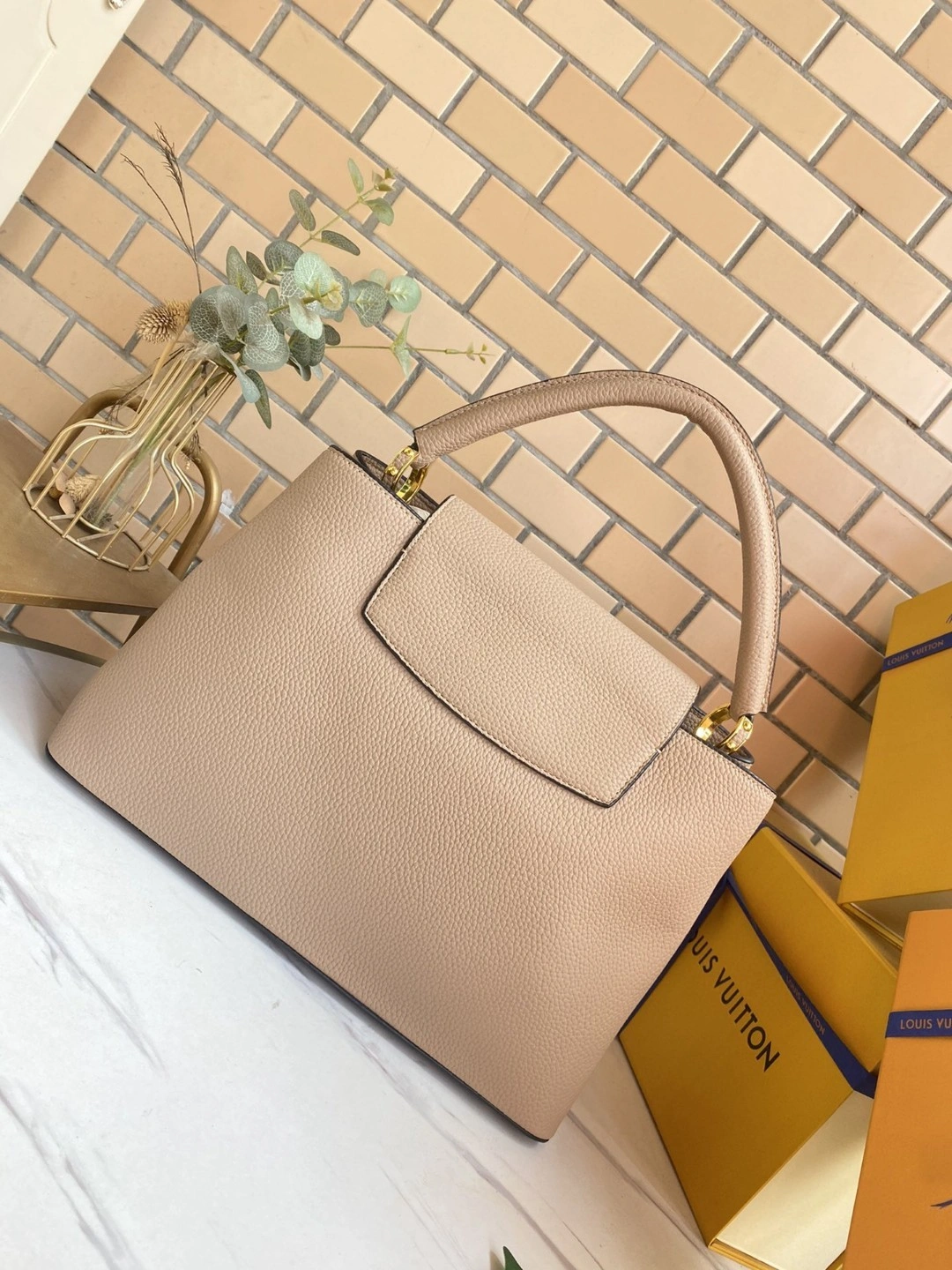 M42253 Capucines item : AT-B225K2809L