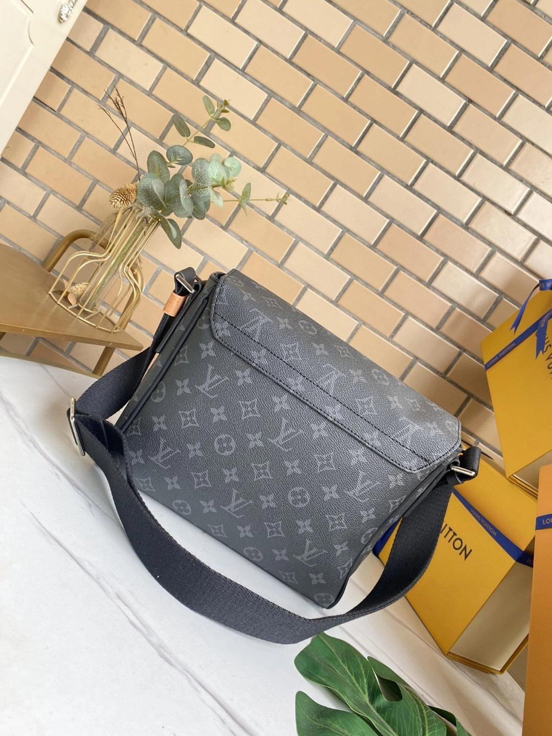 M44000 District item : AT-B225K2802L
